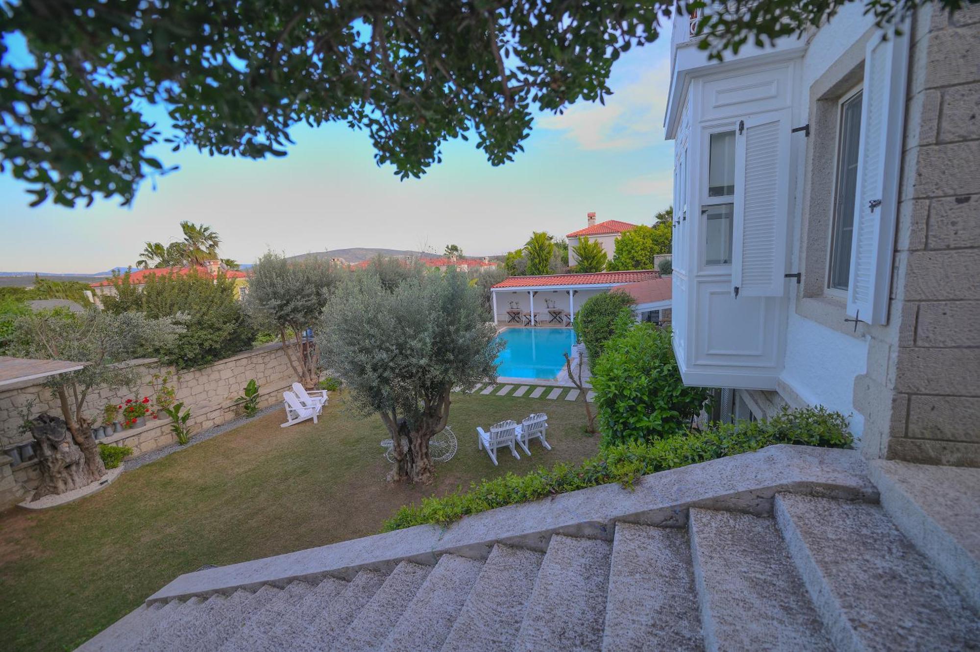 Peremere Alacati Otel Bagian luar foto