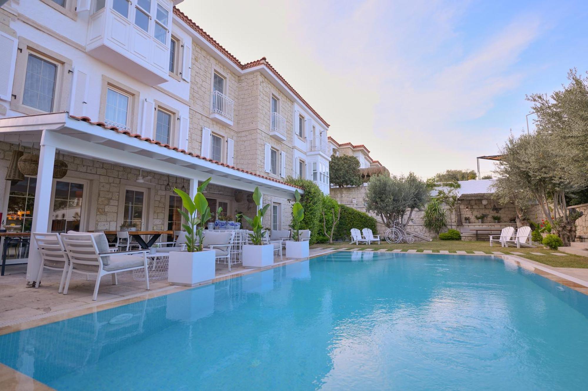 Peremere Alacati Otel Bagian luar foto