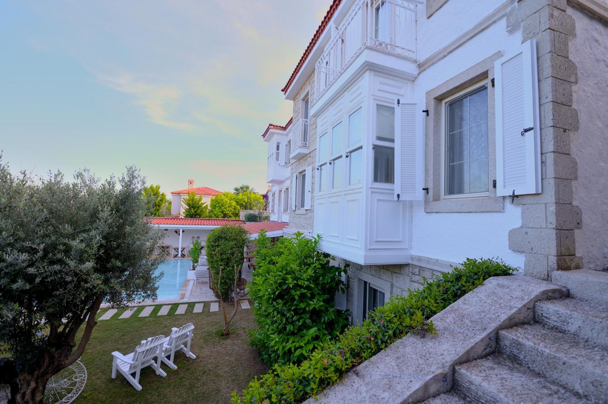 Peremere Alacati Otel Bagian luar foto